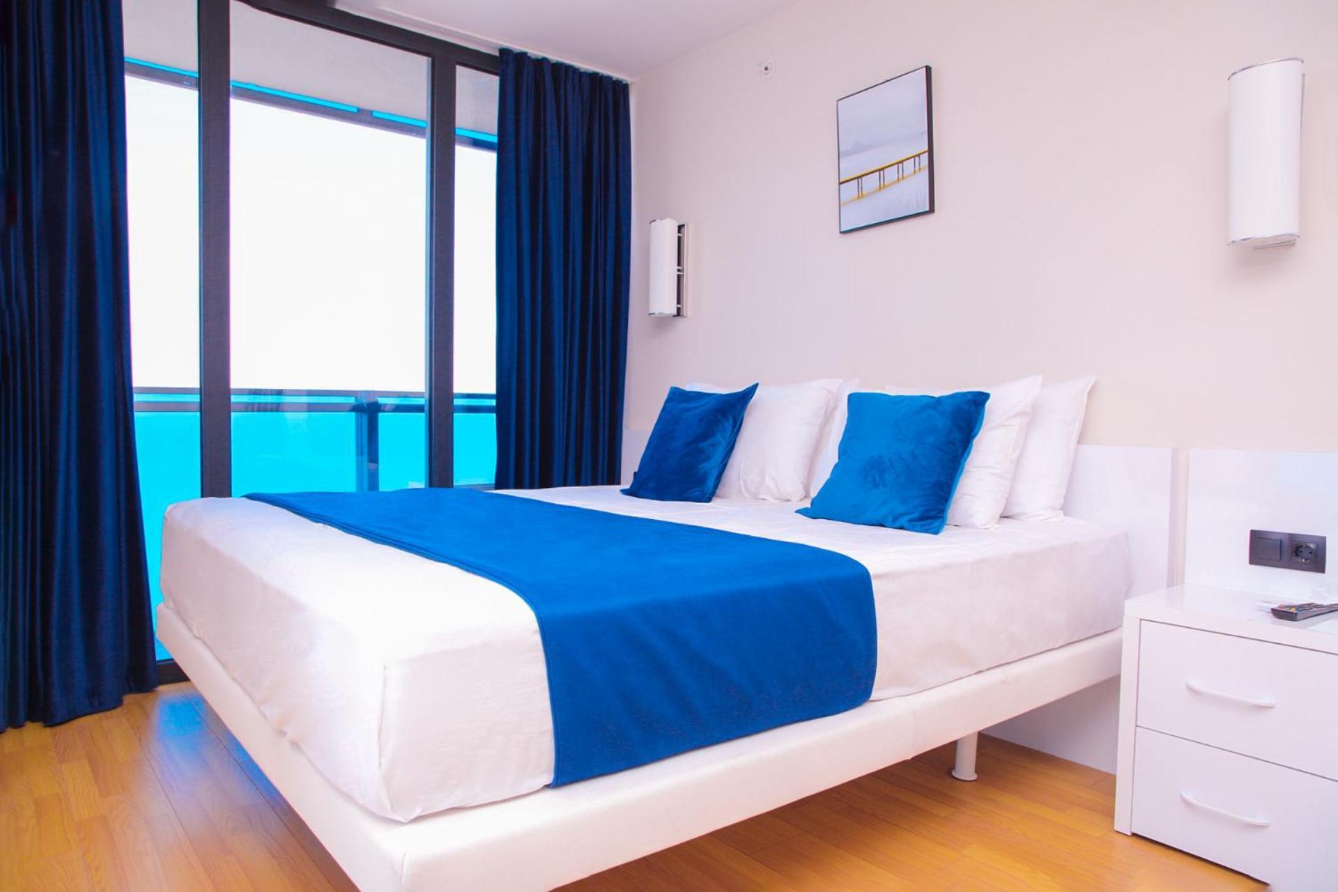 Orbi City Hotel With Sea View บาทูมิ ภายนอก รูปภาพ